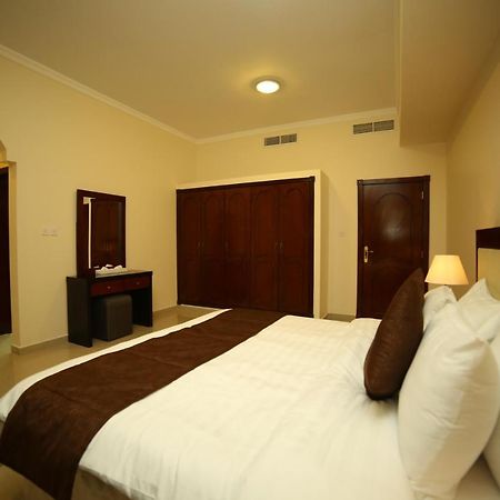 President Suites Apartments Manama Exterior photo