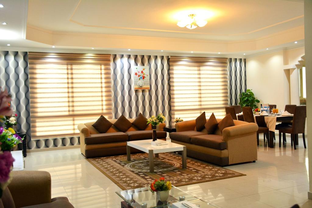 President Suites Apartments Manama Exterior photo