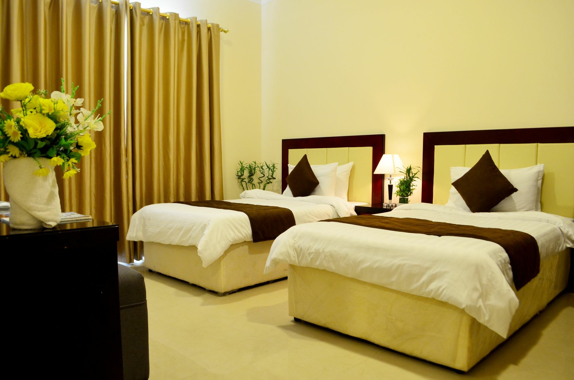 President Suites Apartments Manama Exterior photo